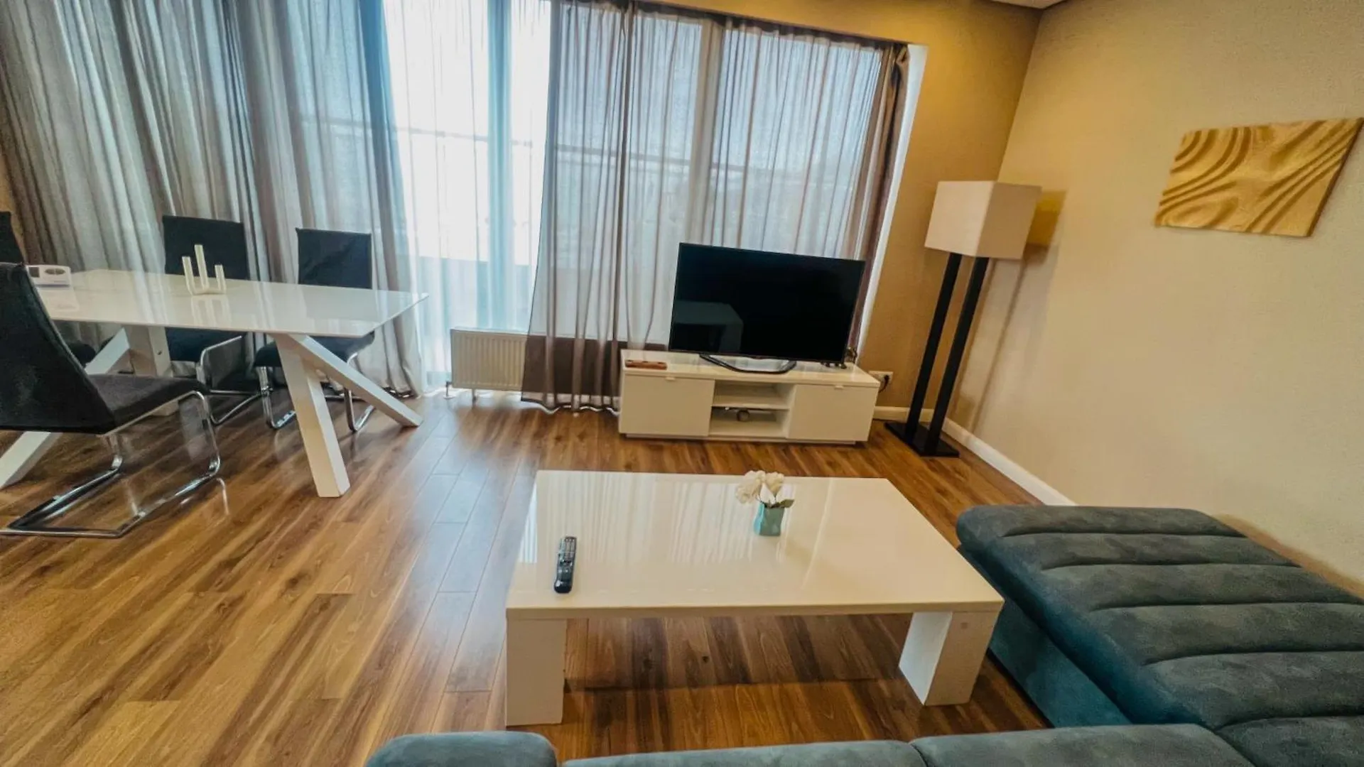 Zen Sunset Loft Apartment Bucharest Romania